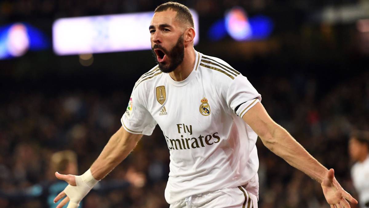 Real Madrid's Karim Benzema celebrate the goal