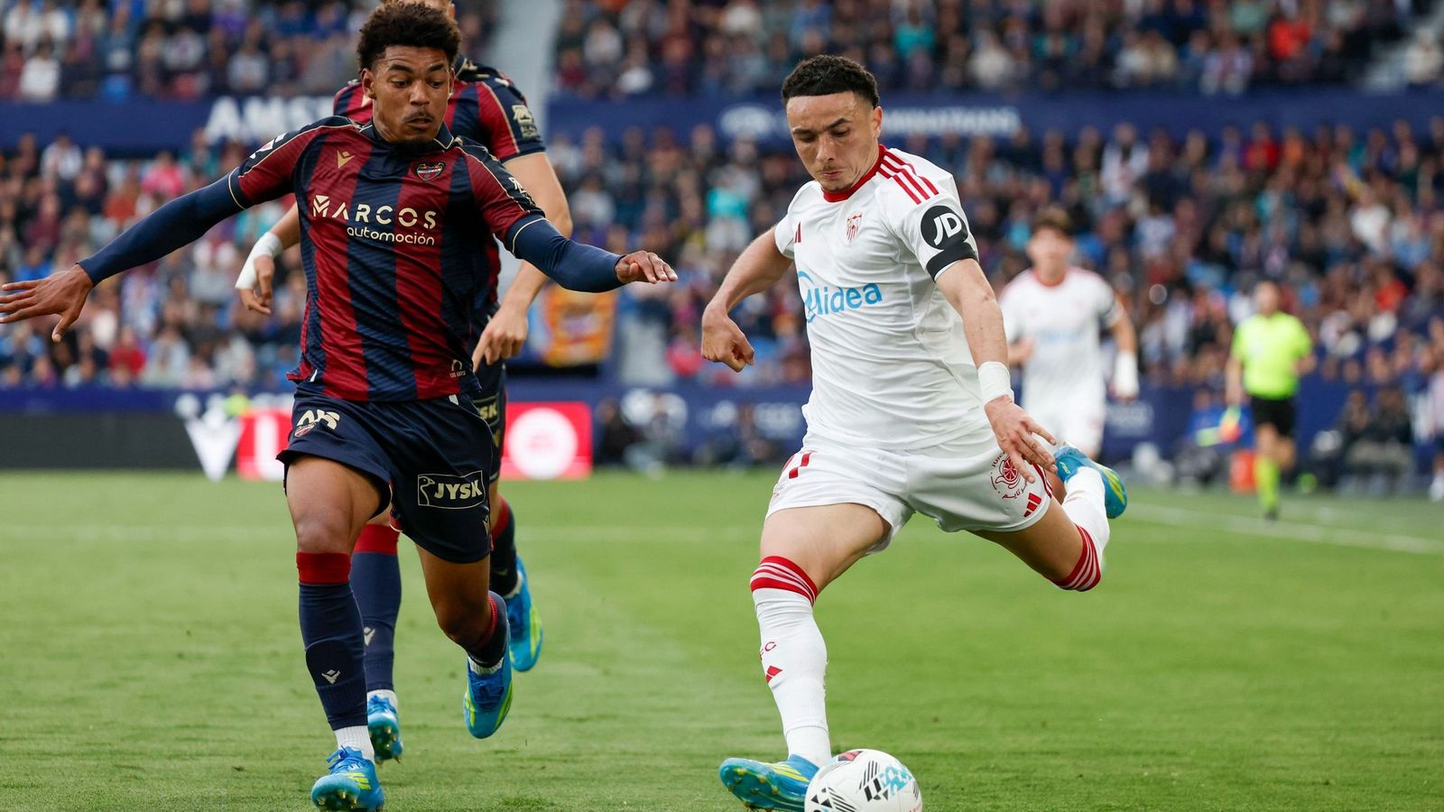 30314021-6957-475b-baf1-c9453b9bb52c_source-aspect-ratio_1600w_levante Levante vs Sevilla